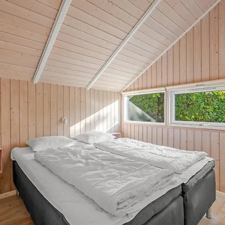 Bole - 10km From The Sea By Interhome *