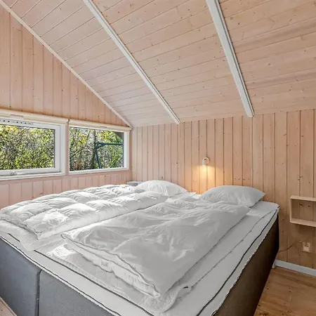 Bole - 10km From The Sea By Interhome *